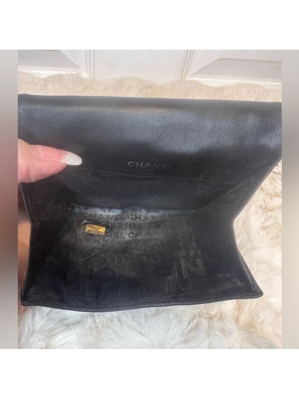 ❤️CHANEL PRECIOUS SYMBOLS ICON LUCKY COMPACT WALLET - Picture 8 of 16